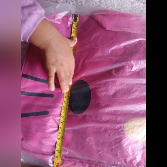 NEW Hello Kitty Canvas Large Travel Bag w/extra Shoulder Strap - Picture 6 of 7